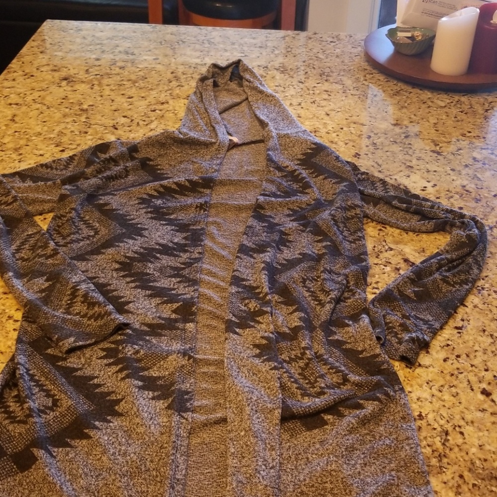 Light and long hooded cover.